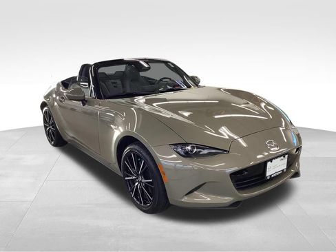Certified 2024 MAZDA MX-5 Miata Grand Touring RWD image 3