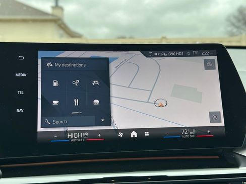 Used 2025 BMW X1 xDrive28i w/ Technology Package image 35