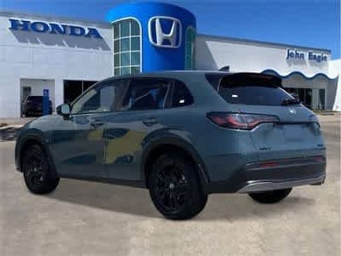 Certified 2026 Honda HR-V Sport image 2