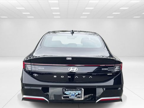 New 2026 Hyundai Sonata Limited FWD image 5