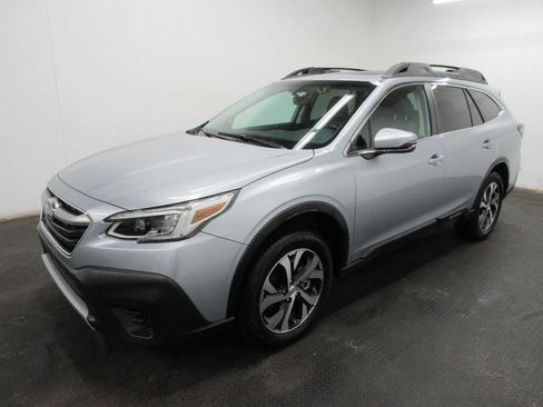 Used 2020 Subaru Outback Limited image 1