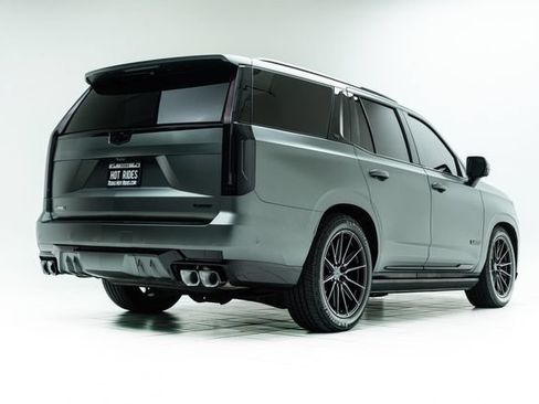 Used 2023 Cadillac Escalade V AWD/4WD image 12