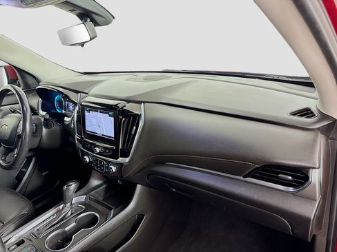Used 2019 Chevrolet Traverse RS AWD/4WD image 32