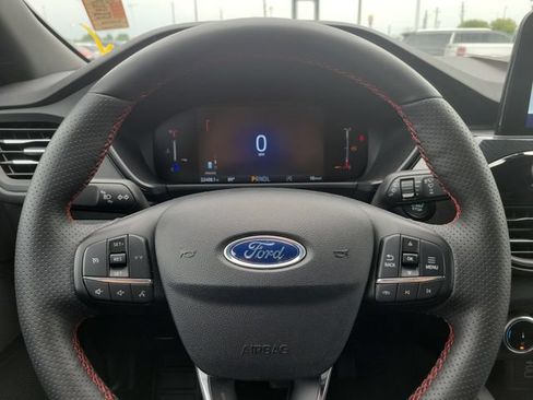 Used 2025 Ford Escape ST-Line Select AWD/4WD image 24
