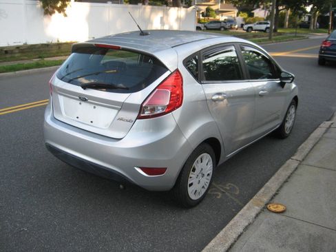 Used 2017 Ford Fiesta S image 3