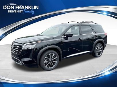 New 2026 Nissan Pathfinder Platinum w/ Cargo Package