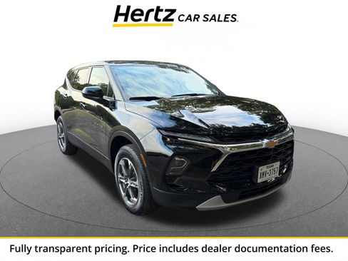 Used 2026 Chevrolet Blazer LT FWD image 1