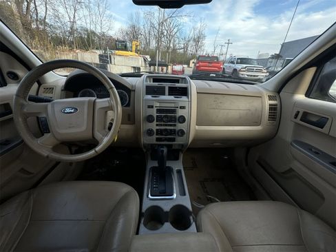 Used 2008 Ford Escape Limited image 15