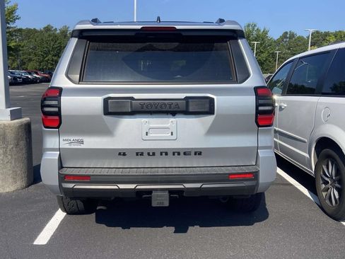 Used 2026 Toyota 4Runner SR5 AWD/4WD image 6