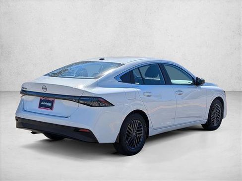 New 2026 Nissan Sentra SV image 2