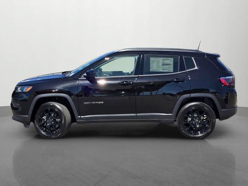 New 2026 Jeep Compass Latitude AWD/4WD image 3