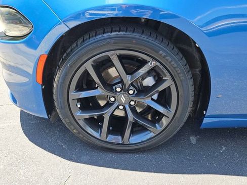Used 2022 Dodge Charger SXT w/ Blacktop Package RWD image 9