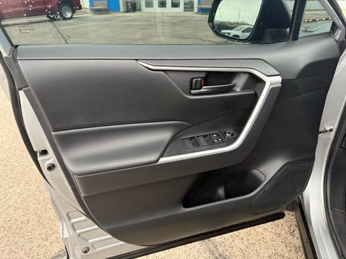 Used 2019 Toyota RAV4 LE w/ All Weather Liner Package image 10