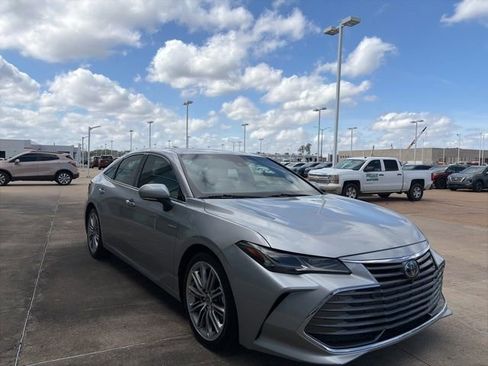 Used 2021 Toyota Avalon Limited w/ Advanced Safety Package image 5
