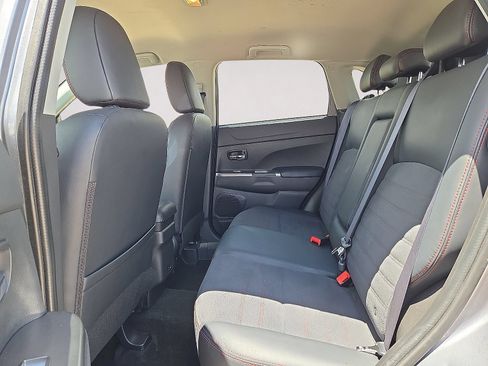 Used 2025 Mitsubishi Outlander Sport SE AWD/4WD image 15