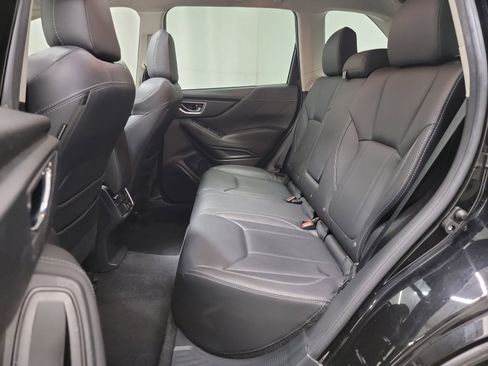 Used 2020 Subaru Forester Limited image 28