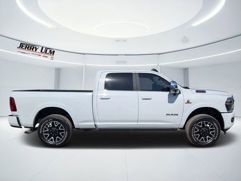 New 2026 RAM 2500 Limited AWD/4WD image 2