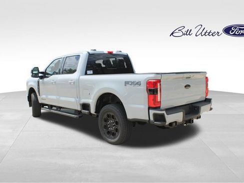 New 2026 Ford F250 Lariat w/ Black Appearance Package AWD/4WD image 4