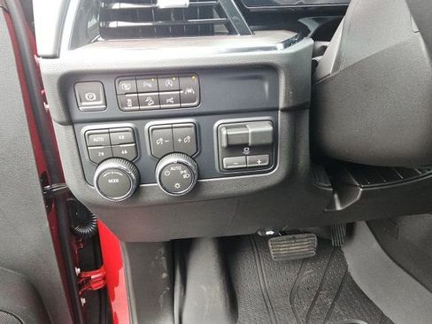 New 2026 Chevrolet Suburban LS image 41