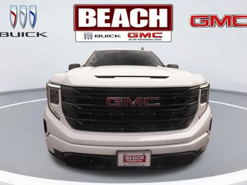 Used 2024 GMC Sierra 1500 Pro w/ Graphite Edition AWD/4WD image 8