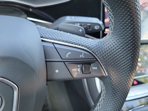 Used 2024 Audi SQ8 Premium Plus image 24