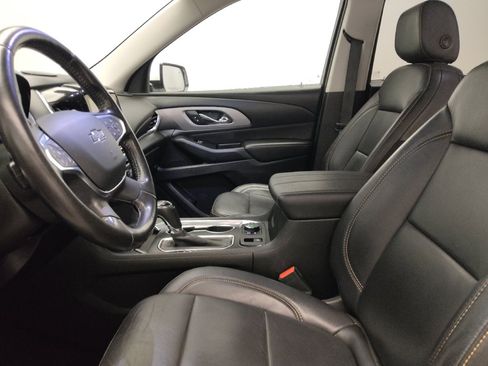Used 2020 Chevrolet Traverse RS AWD/4WD image 17