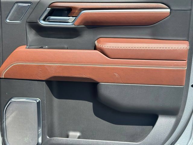 Certified 2025 GMC Sierra 1500 Denali Ultimate AWD/4WD image 30
