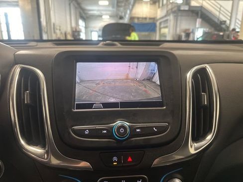 Used 2023 Chevrolet Equinox LT image 23