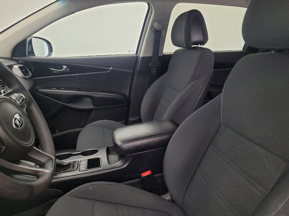 Used 2016 Kia Sorento L FWD image 17