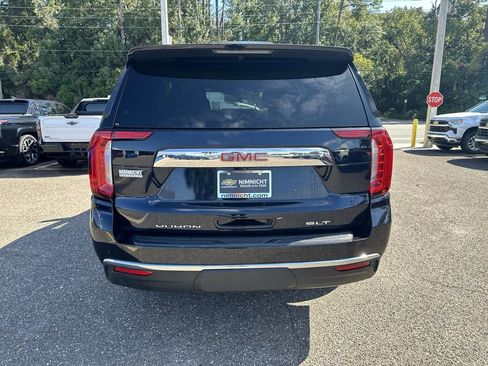 Used 2024 GMC Yukon SLT RWD image 15