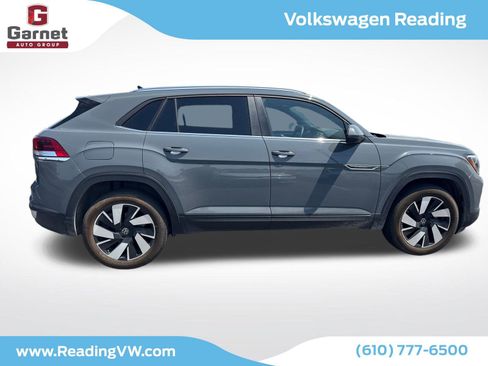 Used 2025 Volkswagen Atlas Cross Sport SE AWD/4WD image 6
