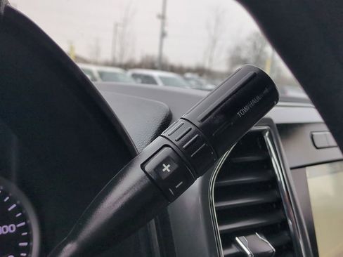 Used 2017 Ford F250 XLT w/ XLT Premium Package image 36