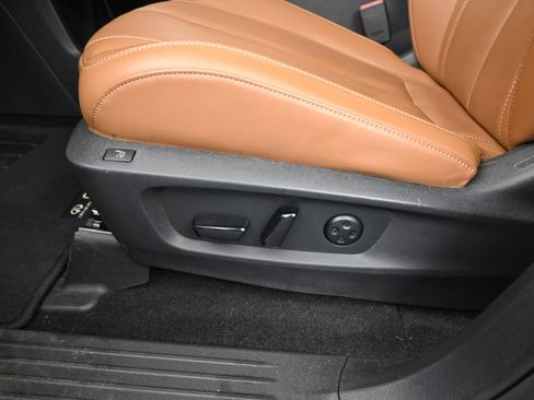 Used 2025 INFINITI QX60 Sensory AWD/4WD image 10