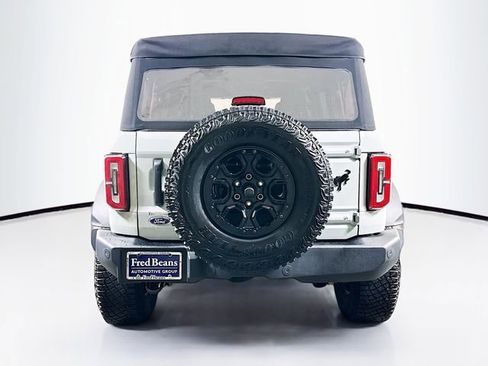 Used 2022 Ford Bronco Wildtrak image 6