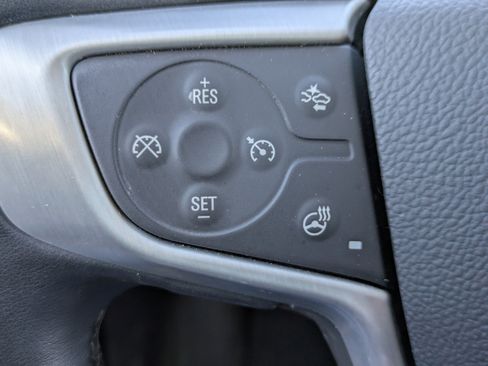 Used 2023 GMC Terrain SLT image 29