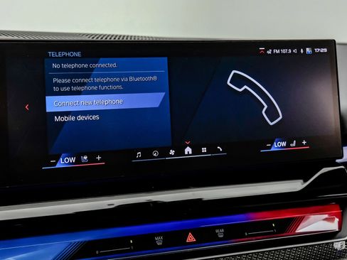 Used 2025 BMW M5 w/ Carbon Package AWD/4WD image 70