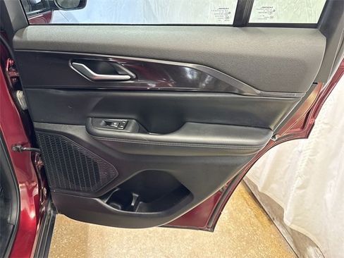 Used 2023 Jeep Grand Cherokee Laredo w/ Luxury Tech Group I image 26