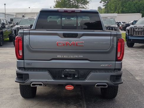 Used 2020 GMC Sierra 1500 AT4 w/ AT4 Premium Package AWD/4WD image 4
