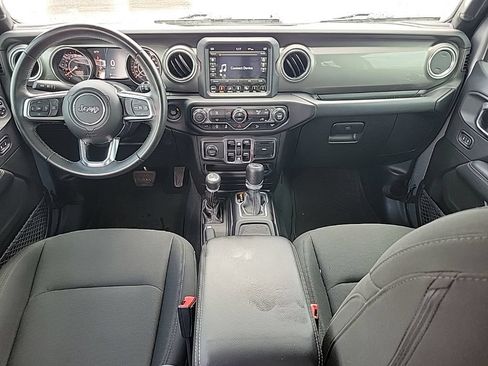 Used 2018 Jeep Wrangler Unlimited Sahara AWD/4WD image 19