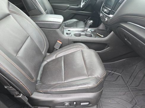 Used 2018 Chevrolet Traverse Premier w/ Driver Confidence II Package image 27