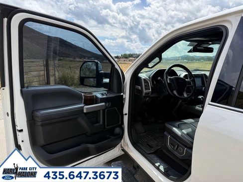 Used 2017 Ford F150 Platinum w/ Equipment Group 701A Luxury AWD/4WD image 14