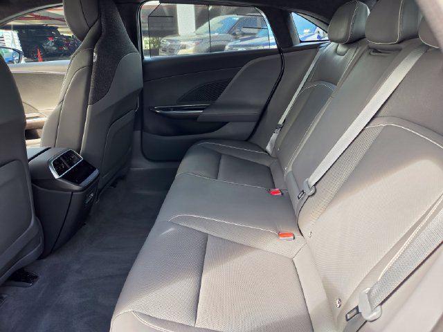 Used 2025 Lucid Air Touring AWD/4WD image 21