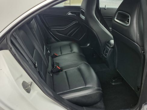 Used 2018 Mercedes-Benz CLA 250 4MATIC image 20
