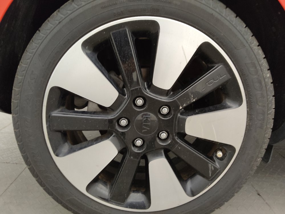 Used 2019 Kia Soul + FWD image 31
