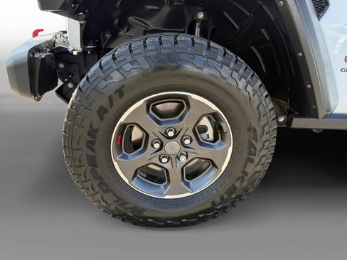 Used 2023 Jeep Gladiator Rubicon w/ Trailer Tow Package AWD/4WD image 9