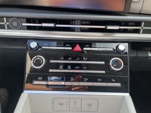 New 2026 Hyundai Santa Fe SE image 15