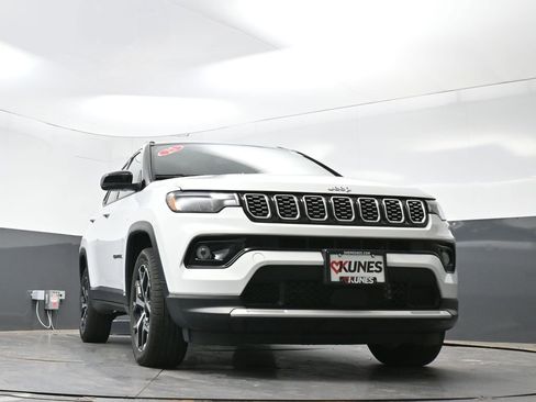 Used 2025 Jeep Compass Limited AWD/4WD image 51