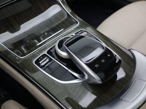 Used 2015 Mercedes-Benz C 300 4MATIC Sedan image 17