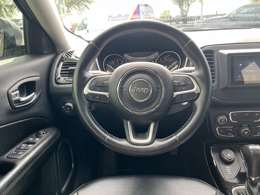 Used 2020 Jeep Compass Latitude AWD/4WD image 6