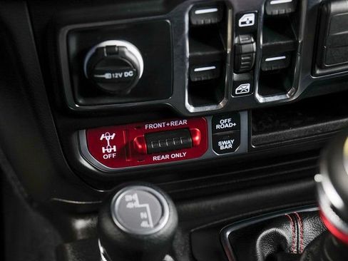 Used 2023 Jeep Wrangler Unlimited Rubicon AWD/4WD image 21